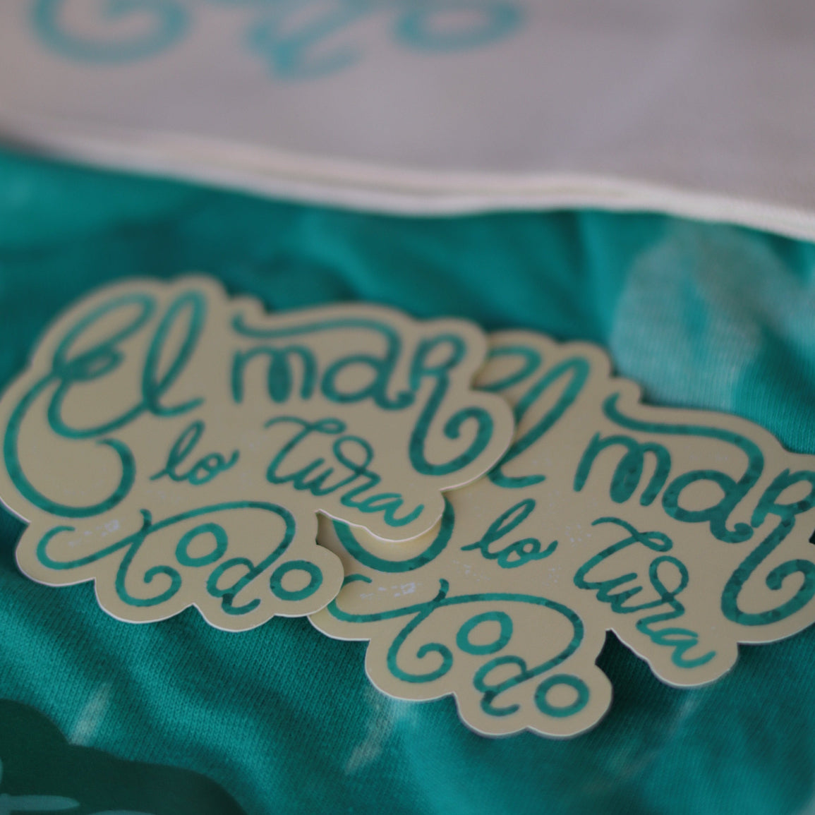 EL Mar Lo Cura Todo Sticker